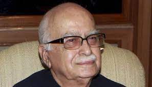 Advani describes Bardhan as 'voice of the poor' | लालकृष्ण आडवाणी ने वर्धन  के निधन पर शोक जताया | Hindi News, देश